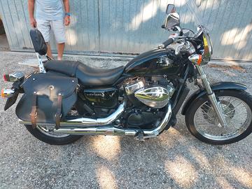 Moto Honda VT750S