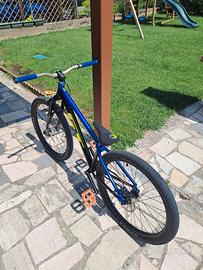 Bici da Dirt La Bomba Gt Pro