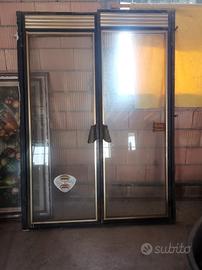 porta di negozio antica 