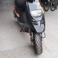 Scooter Piaggio Typhoon 50 2009 (6324 km) + caschi