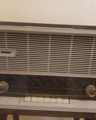 VECCHIA RADIO  con  GIRADISCHI 
