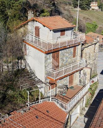 CASA INDIPENDENTE A MOLINI DI TRIORA