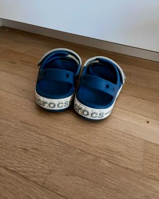 Sandali crocs e stivaletti pioggia chicco