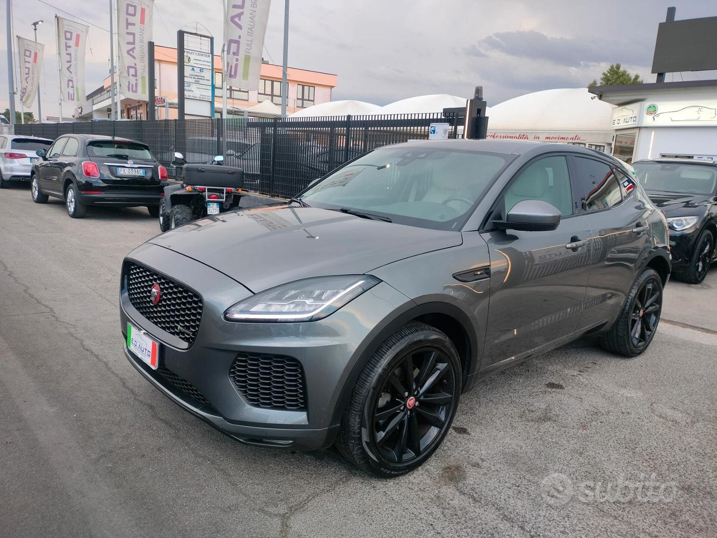 Jaguar E-Pace 2018 photo 2