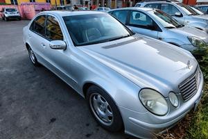 Mercedes E240 V6 GPL automatica con tetto apribile