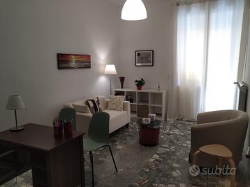 Stanza uso ufficio/studio professionale Livorno