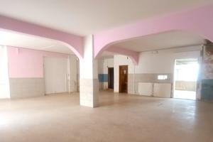 Locale commerciale da ristrutturare - Rif. 370