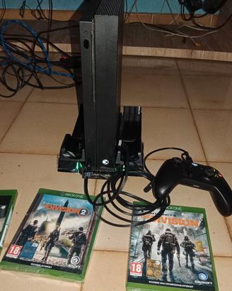 Xbox One x 1 tb memoria