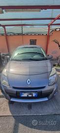 Renaul Clio 1.2 75CV GPL E4-2009-grigio-25000 Km
