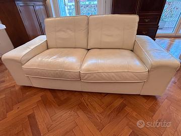 Divano 2 posti+ pouf PELLE  IKEA mod KIVIK
