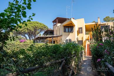 VILLA INDIPENDENTE 50m DAL MARE - LOCALITÀ SANTA M