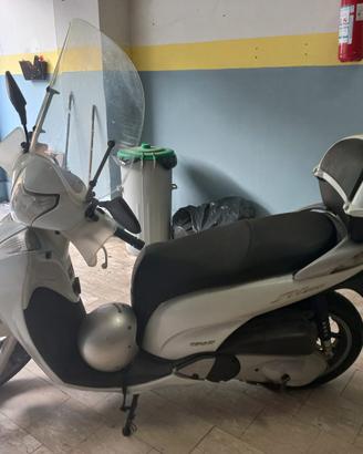 RICAMBI E MOTOTRE HONDA SH 300 KM 30.000
