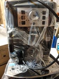 Macchina caffe DeLonghi Magnifica 