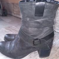 Stivaletti donna in pelle