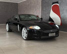 JAGUAR XKR 4.2 V8 S/C Coupé