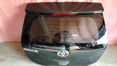 Portellone Toyota Aygo X