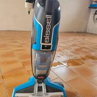 Aspirapolvere e lavapavimenti