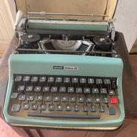 Macchina da scrivere oliveti