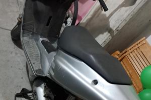 aprilia sr replica 