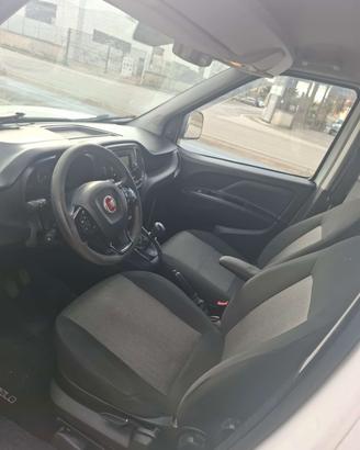 FURGONE FIAT DOBLò