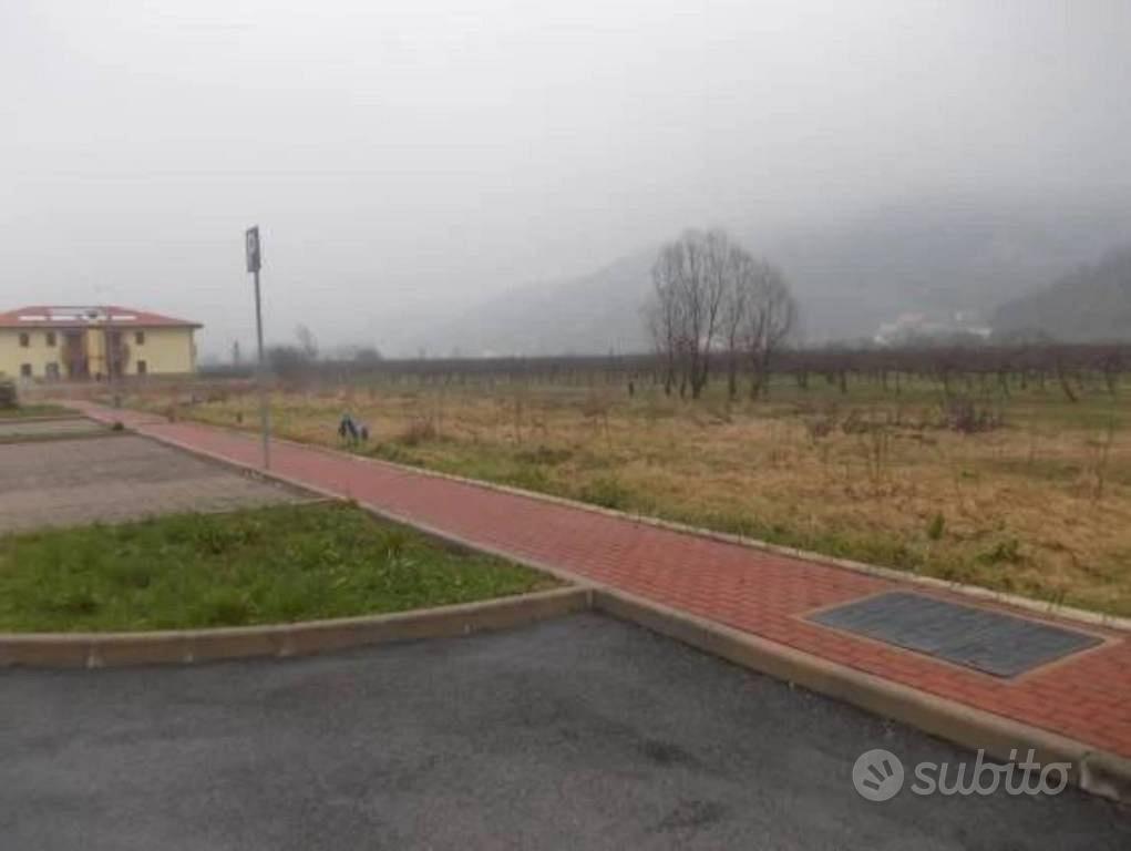 Immobile in asta di 4725 m² a Legnano - Vista 2