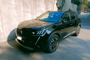 Peugeot 2008 GT con motore PureTech