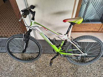MTB con ruote da 24"