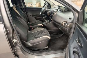 Lancia ypslon 12cc unico prop