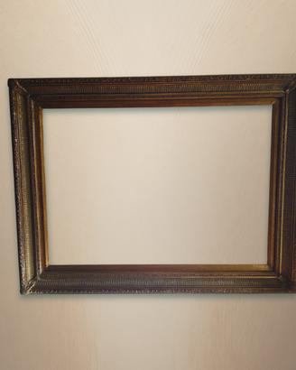 Cornice dorata antica in legno massello –