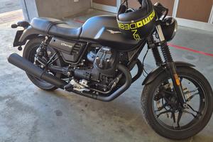 moto guzzi v7 stone anno 2020