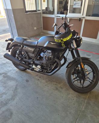 moto guzzi v7 stone anno 2020