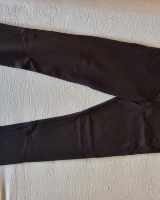 Pantaloni neri gamba stretta marca Griffai