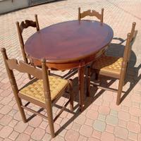 TAVOLO OVALE E SEDIE