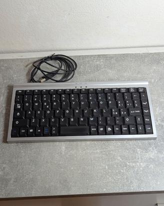 Tastiera cablata Super Slim Keyboard