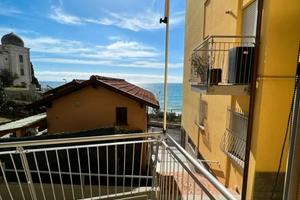 Borgio verezzi propone trilocale con vista mare
