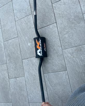 Manubrio 28mm piega bassa originale gas gas