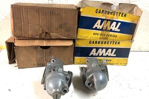 CARBURATORI AMAL ORIGINALI COPPIA  BSA - TRIUMPH