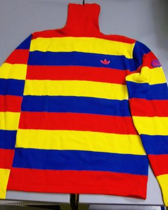 Maglione dolcevita Adidas Maloja Knit a strisce