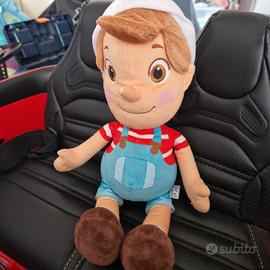 pupazzo peluche Pinocchio
