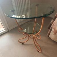 Tavolino in ferro battuto con 2 piani in cristallo