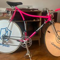 Moser va por la hora con gruppo c record e ghibli