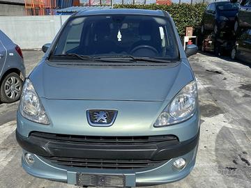 Ricambi usati per Peugeot 1007 del 2006