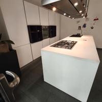 cucina usata poco ...