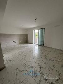 Appartamento di 105 m² con 3 locali e box auto a S