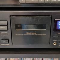 Piastra Hi-Fi Teac V-1030.