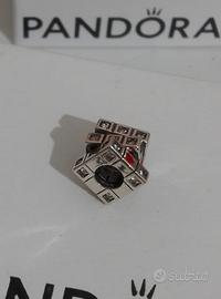 Charm Cubo LOVE