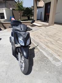 scooter Yamaha 250