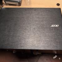 Acer Aspire E15 i5  8gb 450gb HD  unità dwd