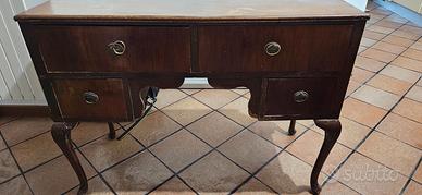 Cassettiera arte povera