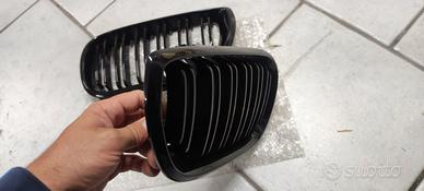 griglie nere BMW E46 berlina